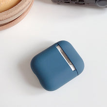 Загрузить изображение в средство просмотра галереи, Solid Color Airpod case
